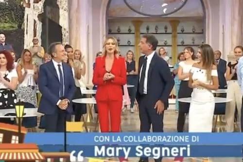 II Fatti Vostri, "parti subito male". Anna Falchi gela Tiberio Timperi