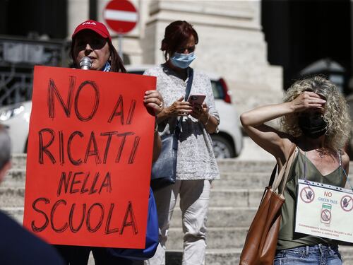 Sciopero nazionale della scuola, in settemila scendono in piazza a Roma