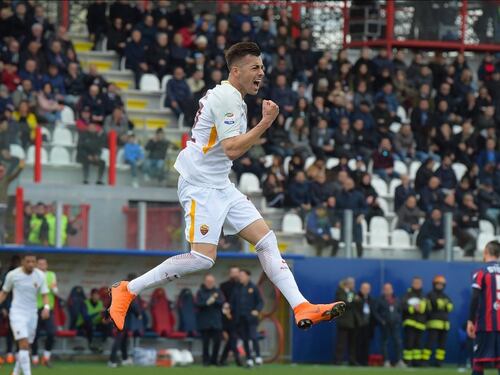El Shaarawy-Nainggolan, la Roma passa a Crotone e blinda il terzo posto