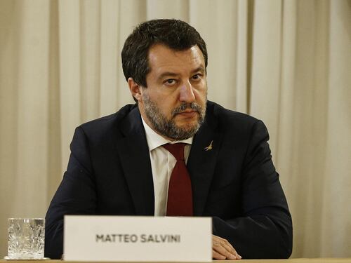 Salvini smaschera la Cgil: "Oggi sciopera e con la Fornero stava zitta..."
