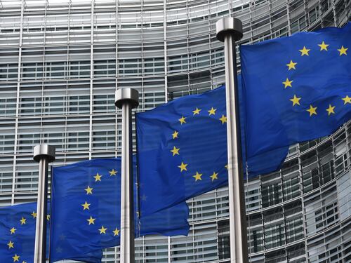 Nuova lettera dell'Ue al governo: "Necessari chiarimenti sul debito"
