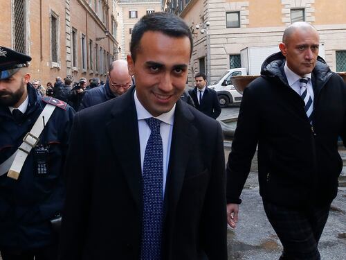 Camere, M5S nel caos. Rinviata l'assemblea dei parlamentari