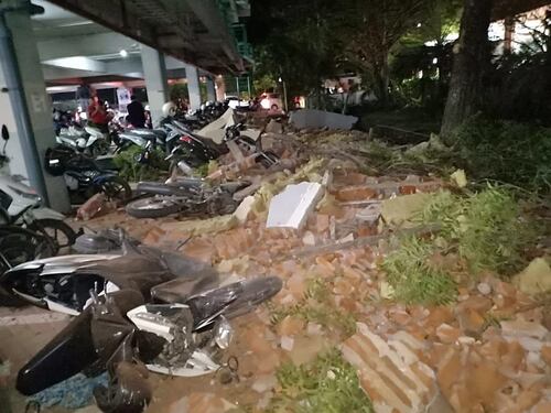 Terremoto in Indonesia: scossa di magnitudo 7 a est di Bali. Almeno 39 morti