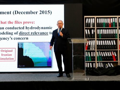 Netanyahu: "L'Iran mente sul nucleare. Ecco le prove del programma segreto"
