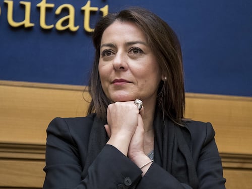 Atac, Barbara Saltamartini attacca Virginia Raggi: è al capolinea svende gioielli dei romani. Ecco l’interrogazione della Lega