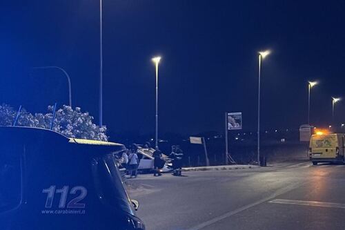 Tor San Lorenzo, schianto sulla litoranea: muore un 20enne di Albano, tre giovani feriti