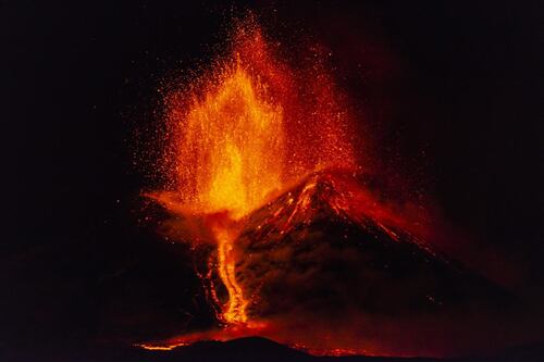 Etna, escursionisti improvvisati all'assalto. Gli esperti: "Serve l'equipaggiamento"
