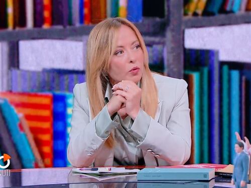 Meloni: «Fatti incredibili» sul Covid. E per il Quirinale Meloni apre al Capo di Stato di destra