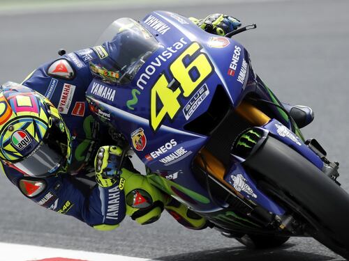 MotoGP, Valentino Rossi immenso. Dovizioso leader iridato
