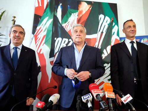 De Vito passa a Forza Italia e lancia Gasparri sindaco di Roma. Domani il vertice decisivo del centrodestra