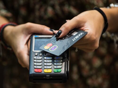 La nuova frontiera dei pusher: la cocaina si paga con il Pos