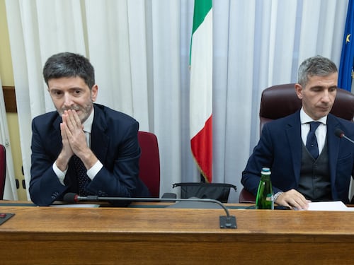 Commissione Covid, l’autodifesa del marziano Speranza