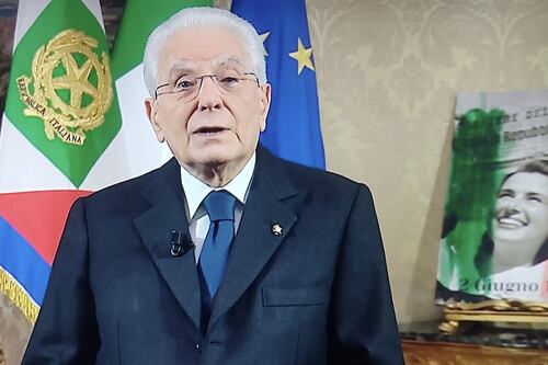 Mattarella celebra gli 80 anni della Repubblica: "La democrazia è più forte di tutto"