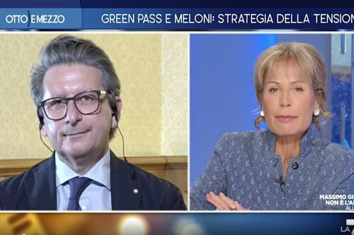 Otto e Mezzo, l’assurdo paradosso dei portuali di Trieste: si-vax ma no green pass. Pronte le dimissioni