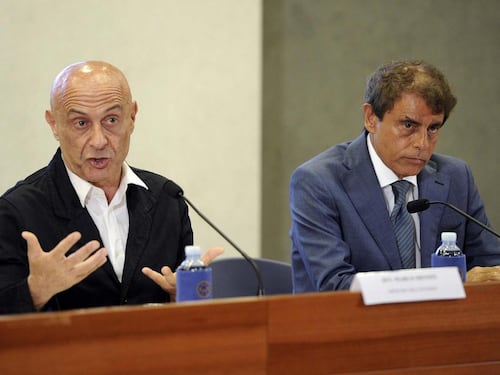 Minniti: "Non governare l'immigrazione è una minaccia alla democrazia"