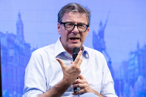 Manovra, Giorgetti allo scoperto: priorità allargamento dell’Irpef e abolizione strutturale del bollo auto