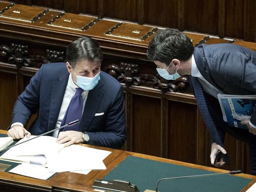 Commissione Covid, la sinistra va in tilt. Spunta una consulenza a Di Donna da 450 mila euro