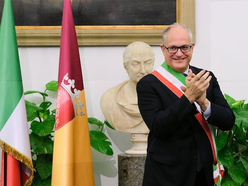Gualtieri approva il piano Natale: più bus e metro e Ztl allungata