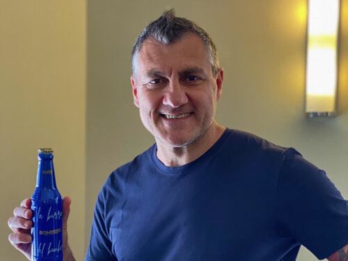 Bobo Vieri fa gol pure da imprenditore. È boom della Bombeer, obiettivo sold out