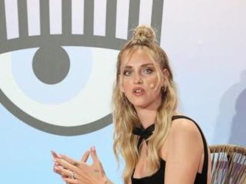 Chiara Ferragni, "pietra tombale" sul tocco magico: il meme di Taffo