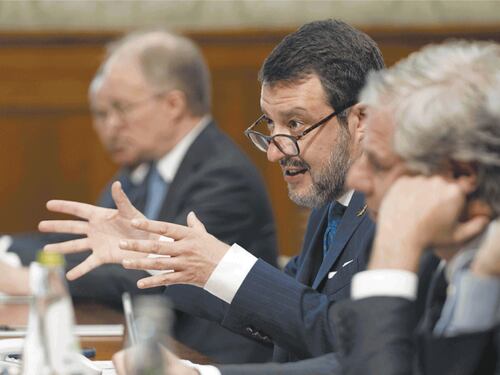 Appalti digitali e più veloci. Salvini: meno burocrazia, fiducia nelle imprese