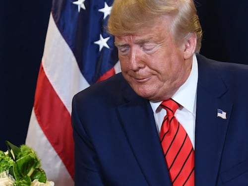 Diffusa la telefonata Trump-Zelensky. "Fammi un favore, indaga su Biden"