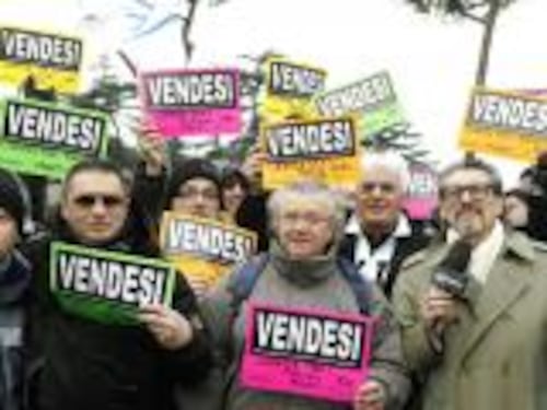 Meno caro il bancomat e conto senza spese