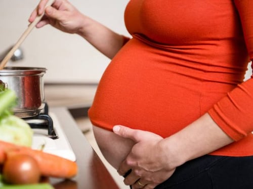 Alimentazione vegana in gravidanza, nessun rischio per il feto se la dieta è bilanciata