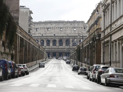 Gli italiani hanno rispettato la clausura di Natale. Sia il governo a fare il suo dovere