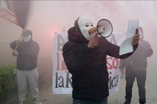 Blitz mascherato di Forza Nuova alla sede di Repubblica