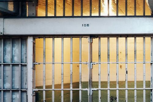 Carceri, il governo non ceda al ricatto dei detenuti. Le soluzioni non mancano
