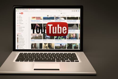 YouTube compie 20 anni: storia e video record, così il mondo è andato in onda