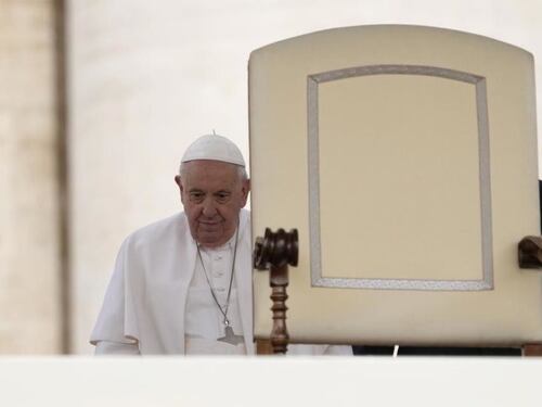 Papa Francesco, la rivelazione sulle dimissioni: ecco quando lascerà