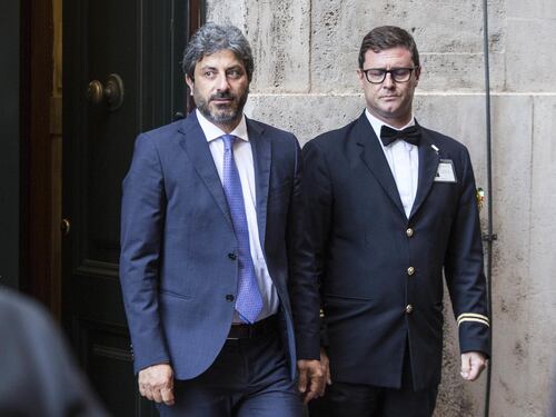 Un governo in quattro giorni: la missione affidata da Mattarella a Fico