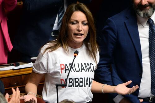 A Bibbiano il sistema c’era: arriva la prima condanna. Silenzio glaciale di Letta e Di Maio