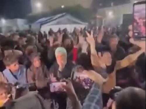 Accordo sul cessate il fuoco, a Gaza scatta la festa: "Il giorno più bello"