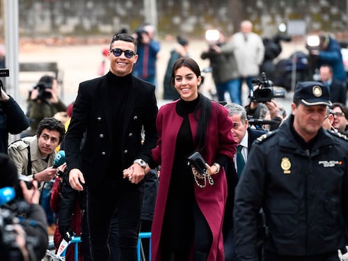 La passerella di Ronaldo e il presepe