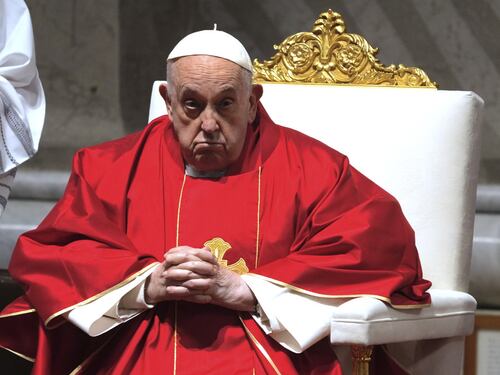 Papa Francesco, tutti in attesa per la Veglia pasquale a San Pietro