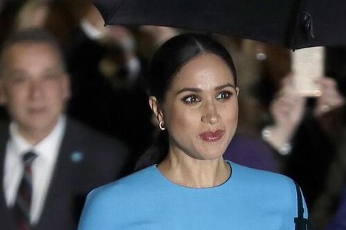 Meghan Markle passa all'incasso. Chiede 1,5 milioni di sterline a un tabloid: "Privacy violata"
