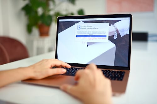 L'Italia lancia la prima simulazione di voto online per cittadini all'estero