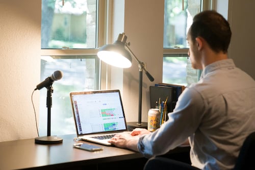 Smart working, in vigore la legge Pmi: cosa prevedono le nuove regole