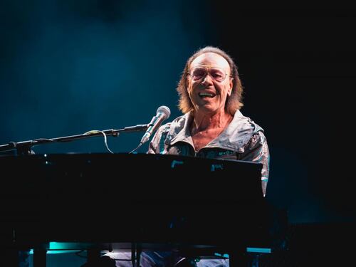 "Sotto il segno dei pesci" fa 40 anni, Antonello Venditti prepara il concerto-evento a Roma
