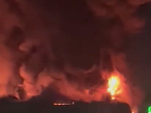 Castel Romano, “fiamme innaturali”. I timori per la mano della Camorra