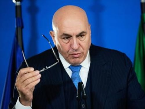 Leva volontaria, Crosetto punta al modello tedesco per avere 15 mila militari in più ogni anno