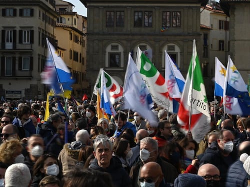A sinistra scoppia la lite per fare il leader dei cespugli centristi
