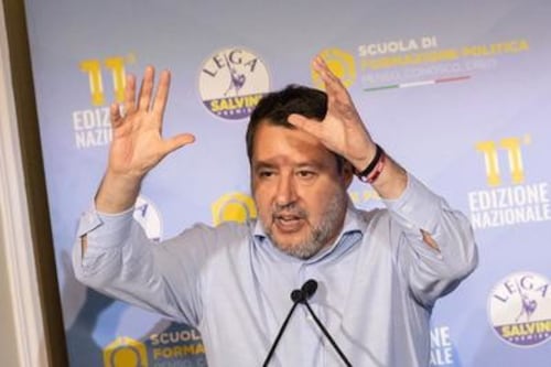 Immigrazione, Salvini: "Revoca della cittadinanza per chi fa reati gravi"