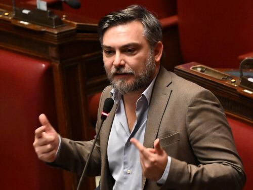 Scontro alla Camera sul Covid. E il M5S attacca Il Tempo
