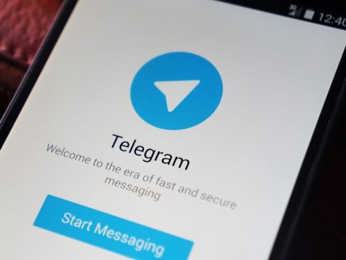 Da WhatsApp a Telegram, i Cinque Stelle migrano sulla chat segreta