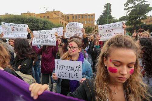 Il corteo degli studenti anti-Meloni pronti a bloccare il centro di Roma