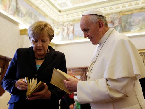 Papa Francesco ha incontrato la cancelliera tedesca Merkel